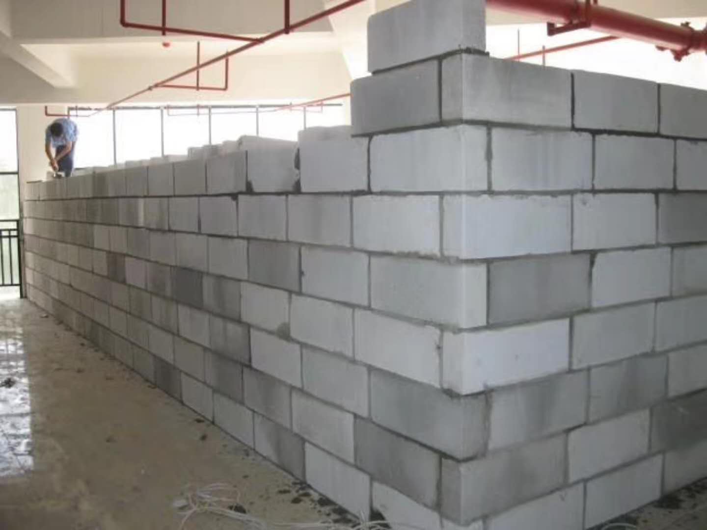 昆山蒸压加气混凝土砌块承重墙静力和抗震性能的研究
